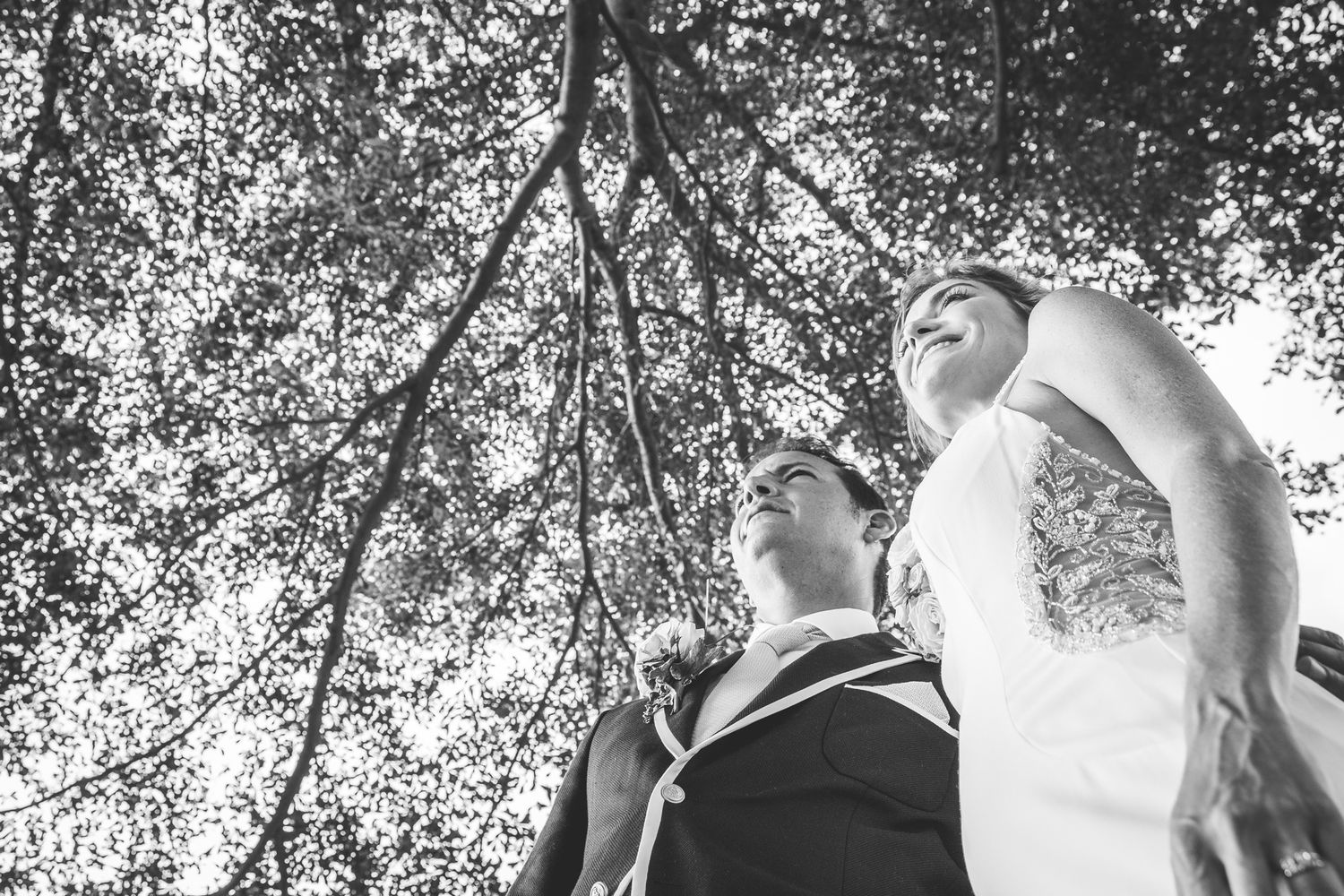 Mauritius photographer Wedding photographer. Wedding Family portrait Holiday in Mauritius Beach Couple photography. Honeymoon Kids Children