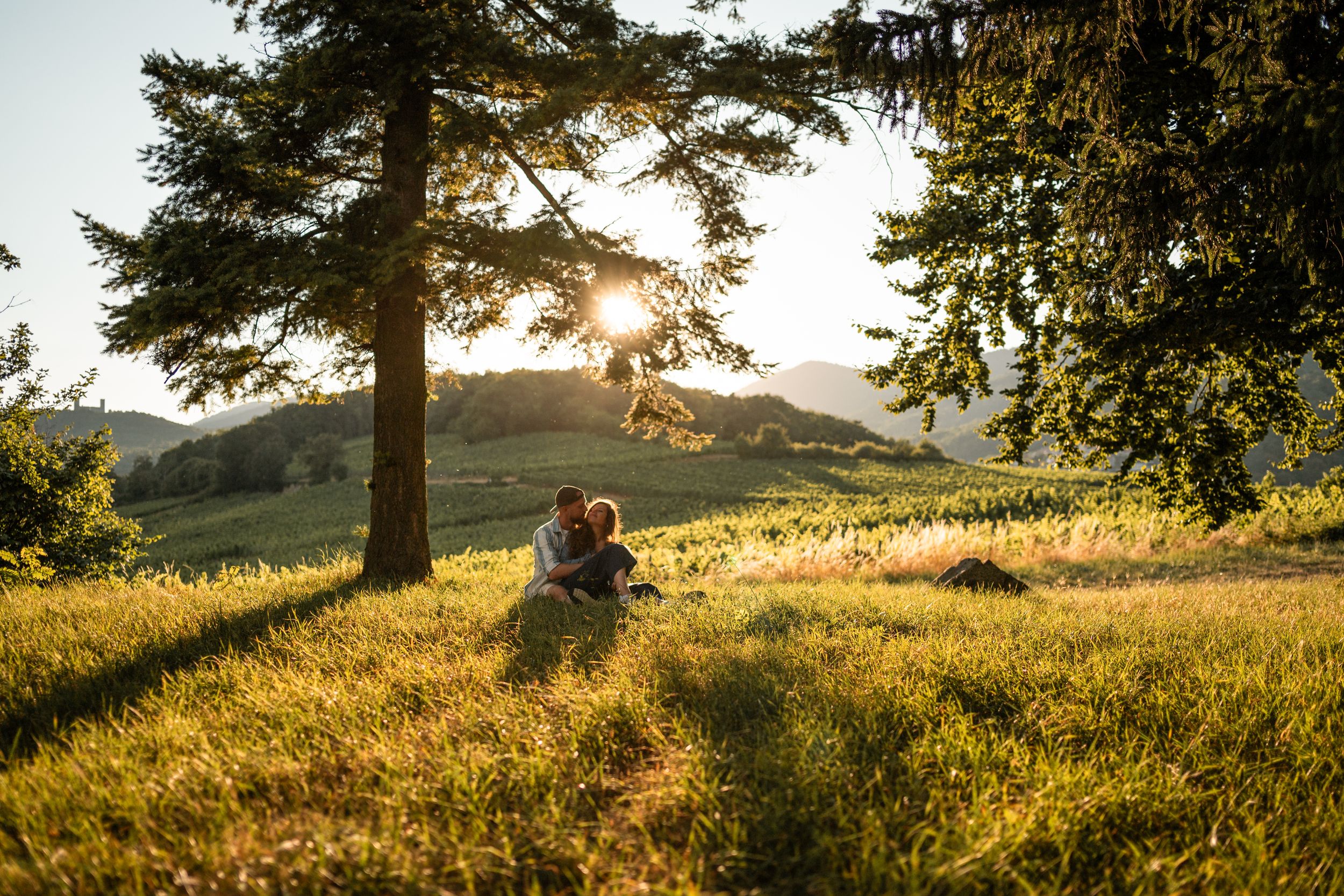 Séance photo couple au coucher du soleil à Mittelbergheim
