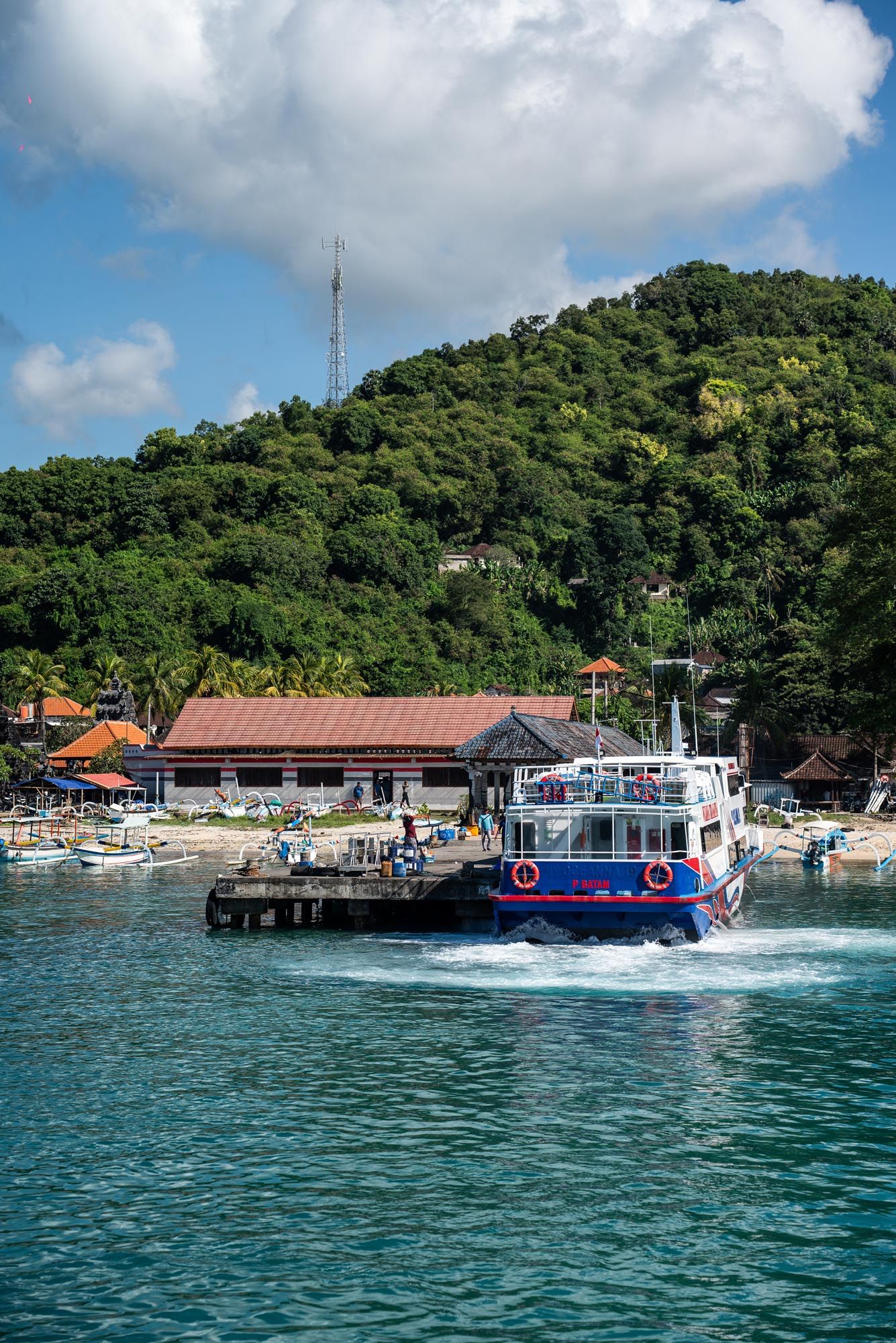 Fast boat journey between Bali and Gili Meno