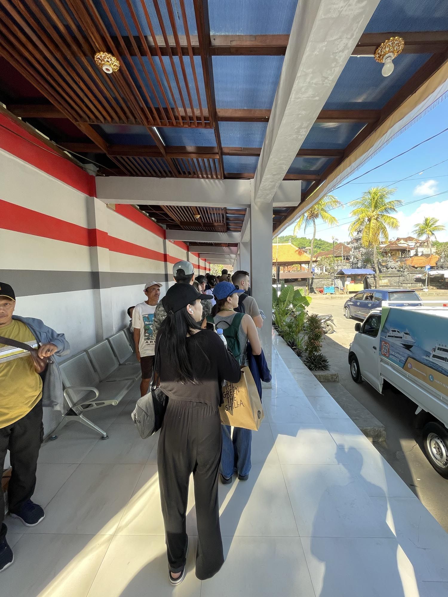 Fila a Padang Bai prima dell’imbarco