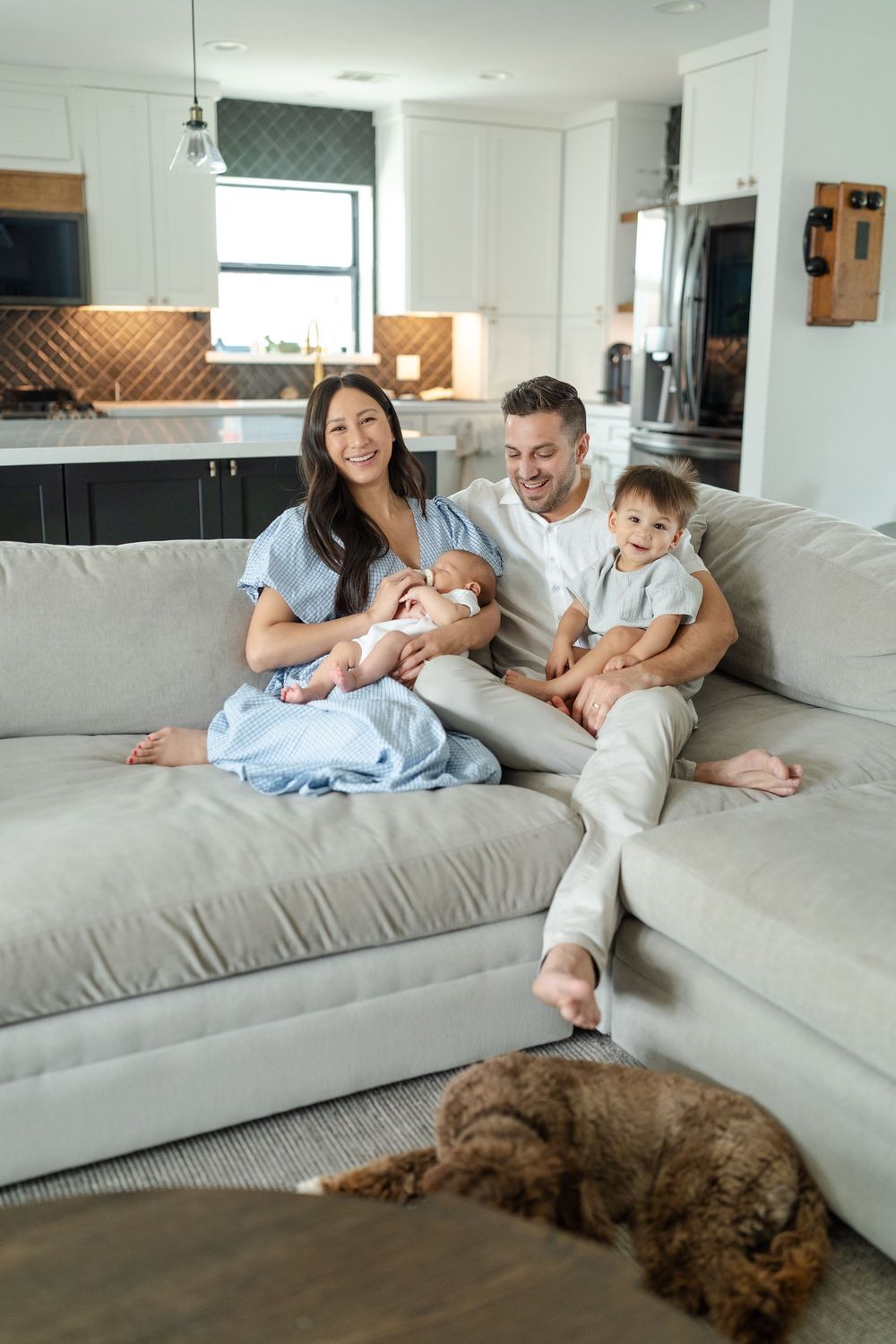Newborn Lifestyle Family Session by Houston Photographer in home