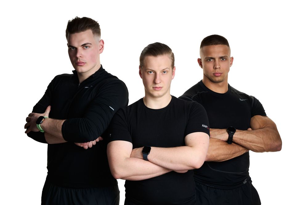 Biznesmen w garniturze. Dawid Wołoszyn fotograf biznesowy Lublin, fotograf produktowy Lublin
