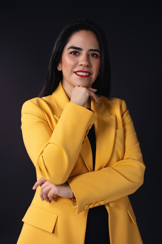 Retrato de marca personal y perfil corporativo para empresarias en LinkedIn. Sesión de alta gama en el sur de la CDMX