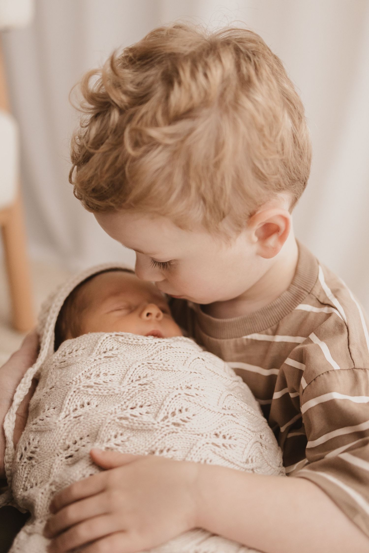 Geelong Lara Torquay Ocean Grove Barwon Heads newborn maternity pregnancy family motherhood couples photographer photography photoshoot