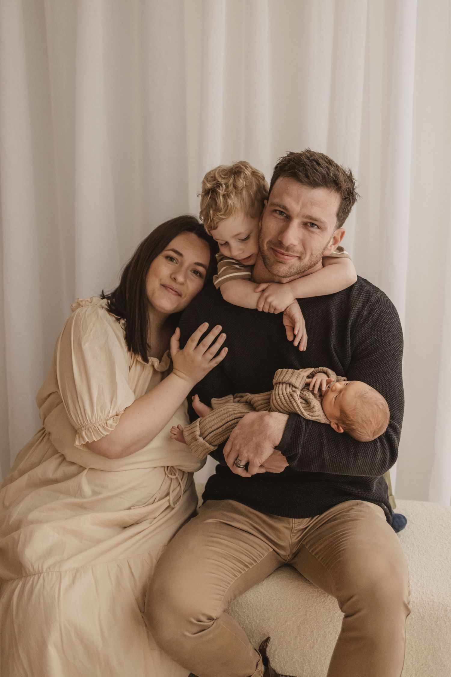 Geelong Lara Torquay Ocean Grove Barwon Heads newborn maternity pregnancy family motherhood couples photographer photography photoshoot