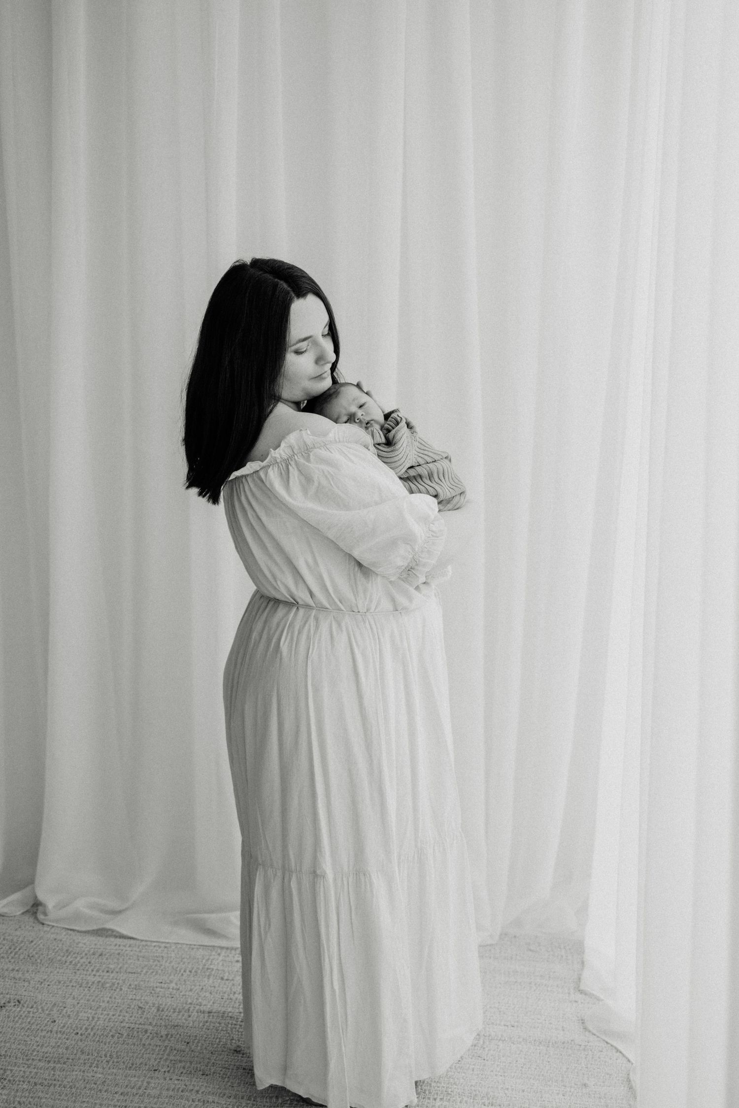 Geelong Lara Torquay Ocean Grove Barwon Heads newborn maternity pregnancy family motherhood couples photographer photography photoshoot