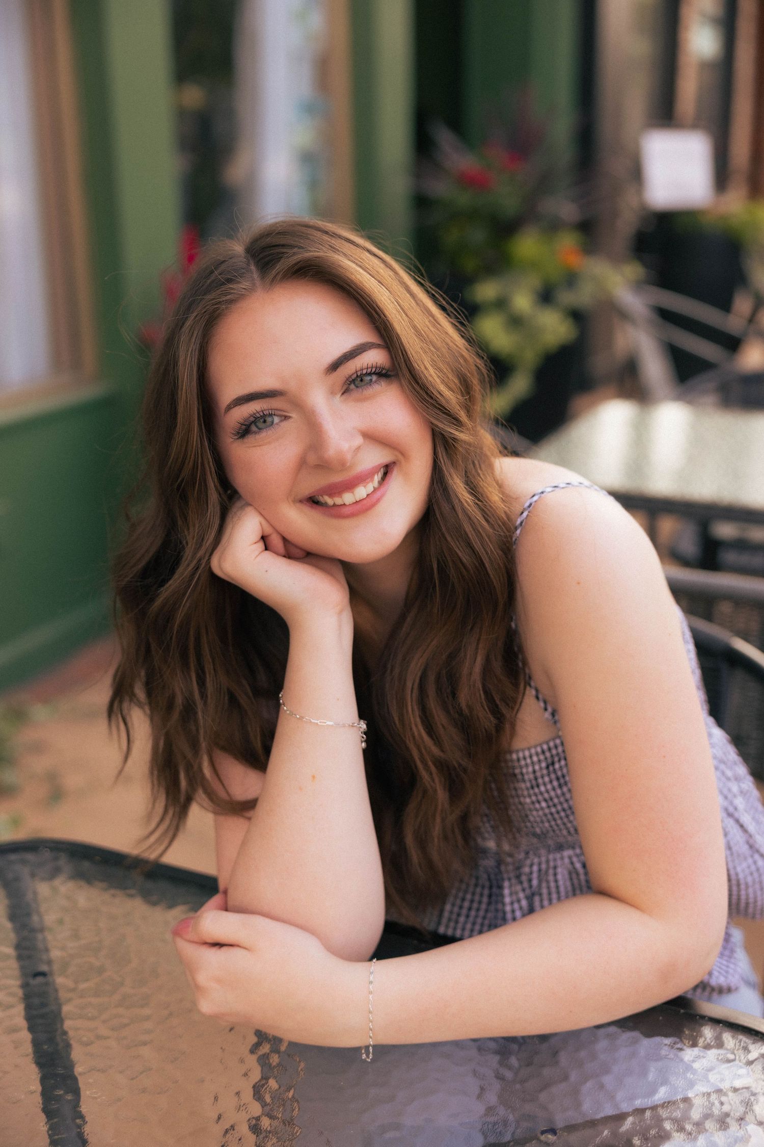 Outdoor summer downtown senior photos in Springfield, Illinois