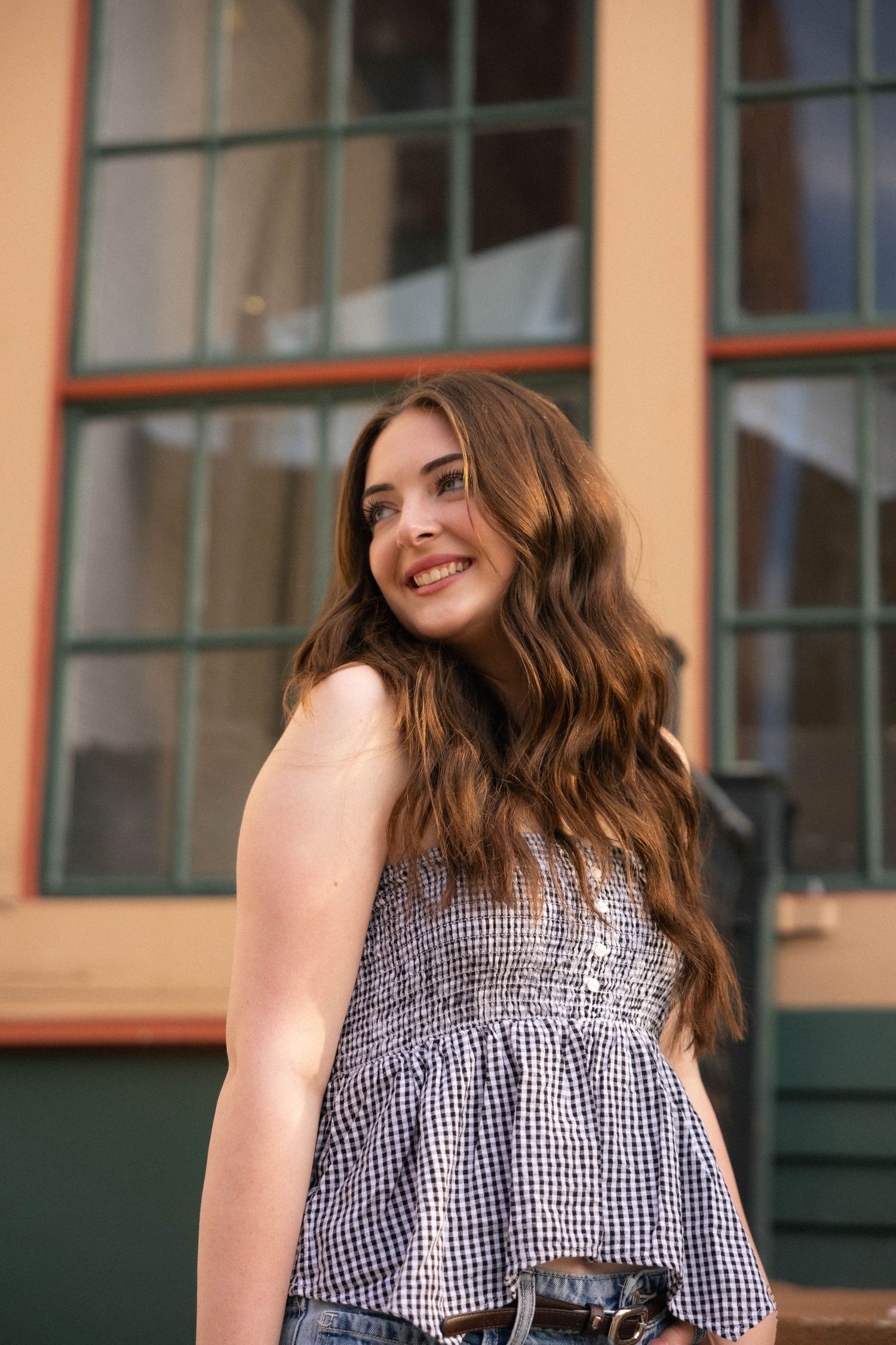 Outdoor summer downtown senior photos in Springfield, Illinois