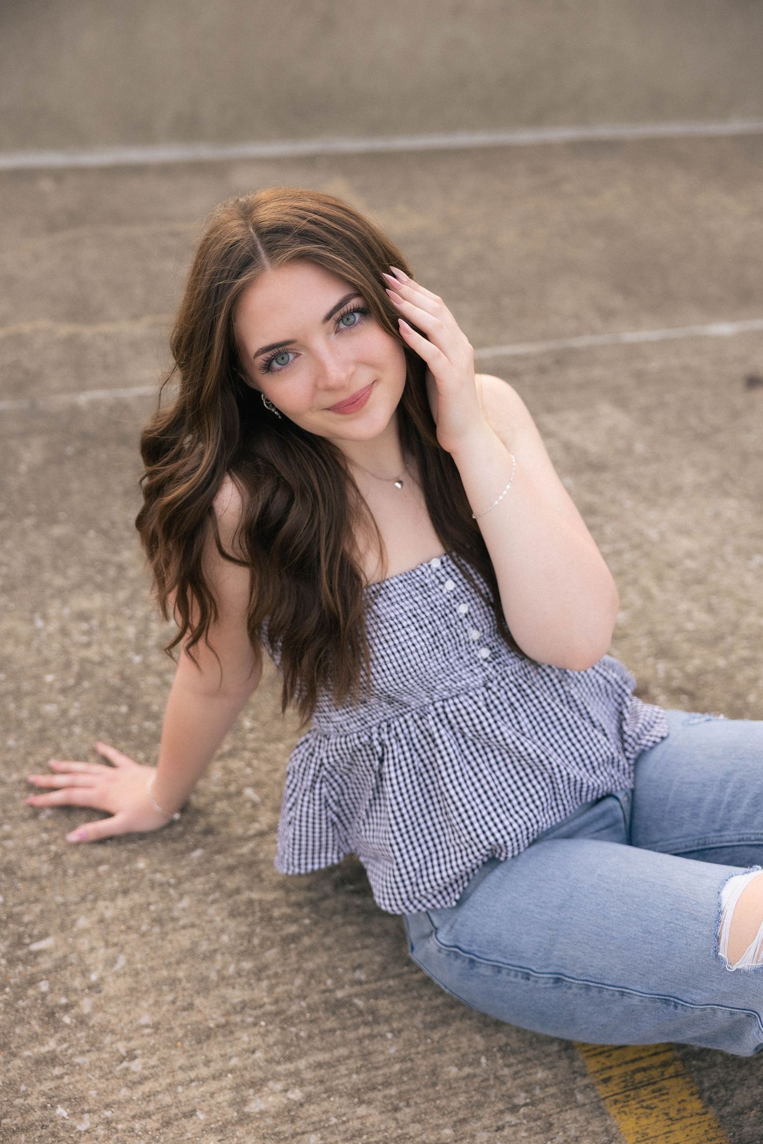Outdoor summer downtown senior photos in Springfield, Illinois