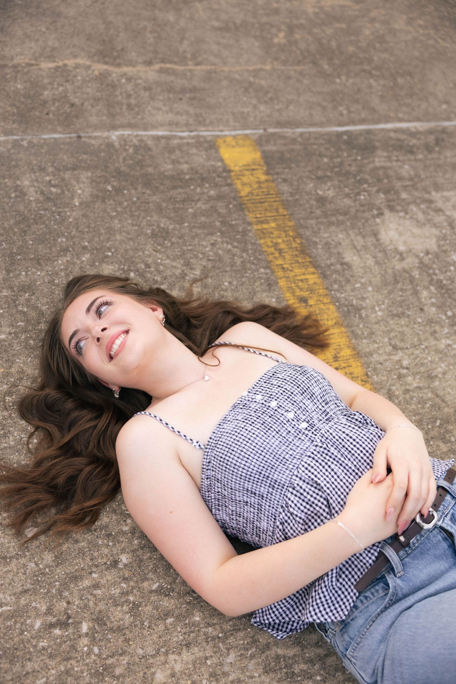 Outdoor summer downtown senior photos in Springfield, Illinois