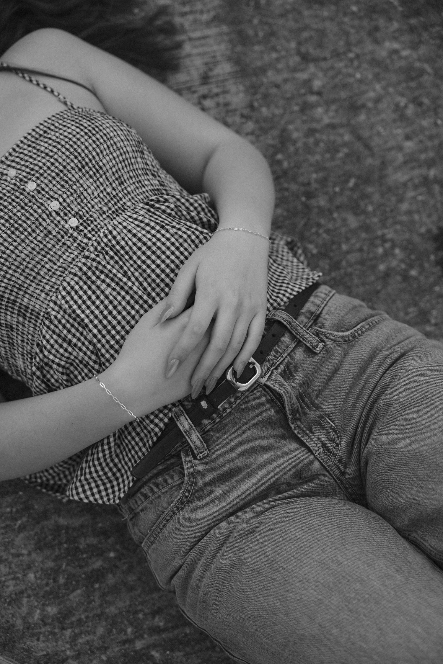 Outdoor summer downtown senior photos in Springfield, Illinois