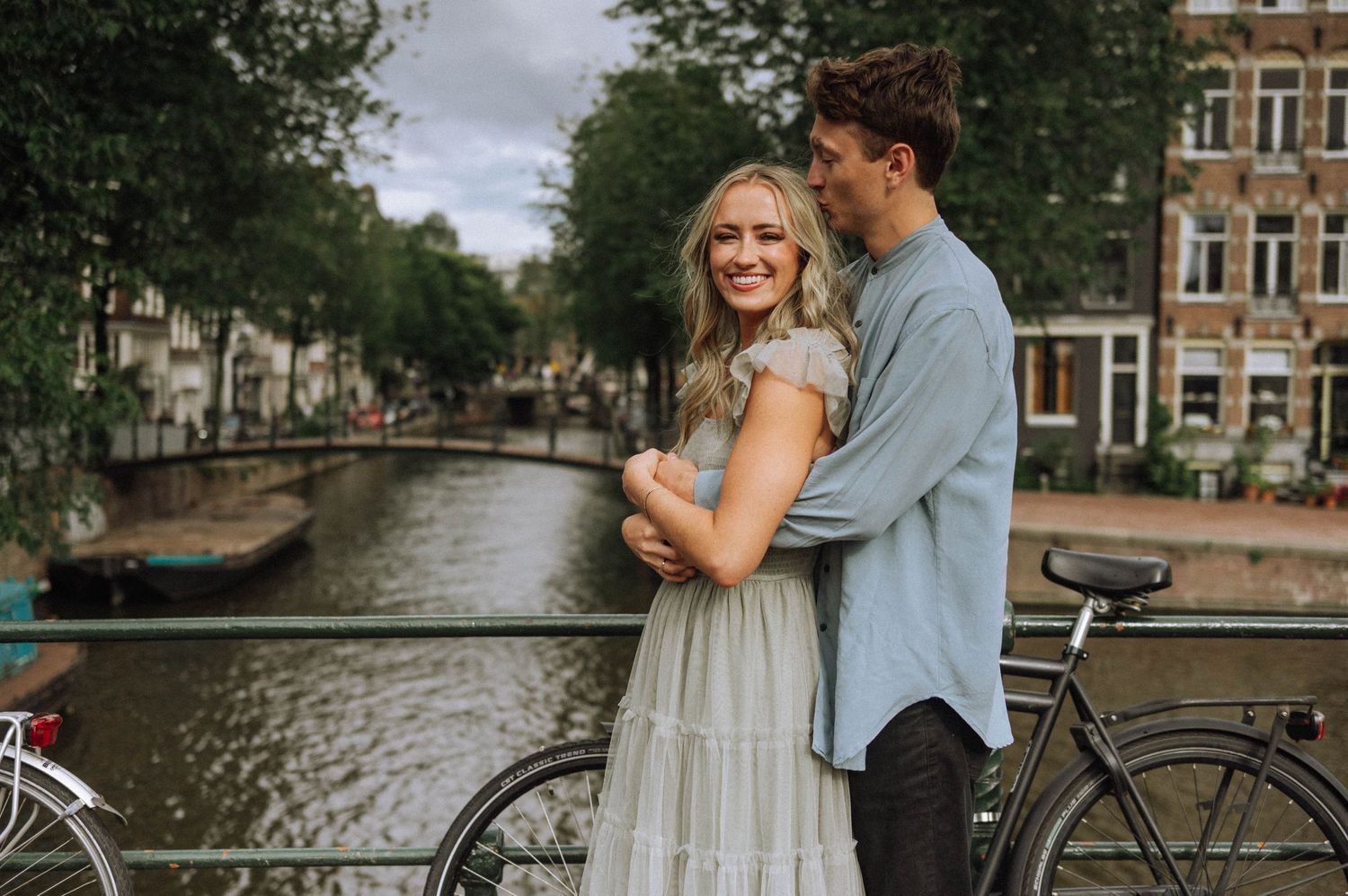 Amsterdam surprise proposal photoshoot