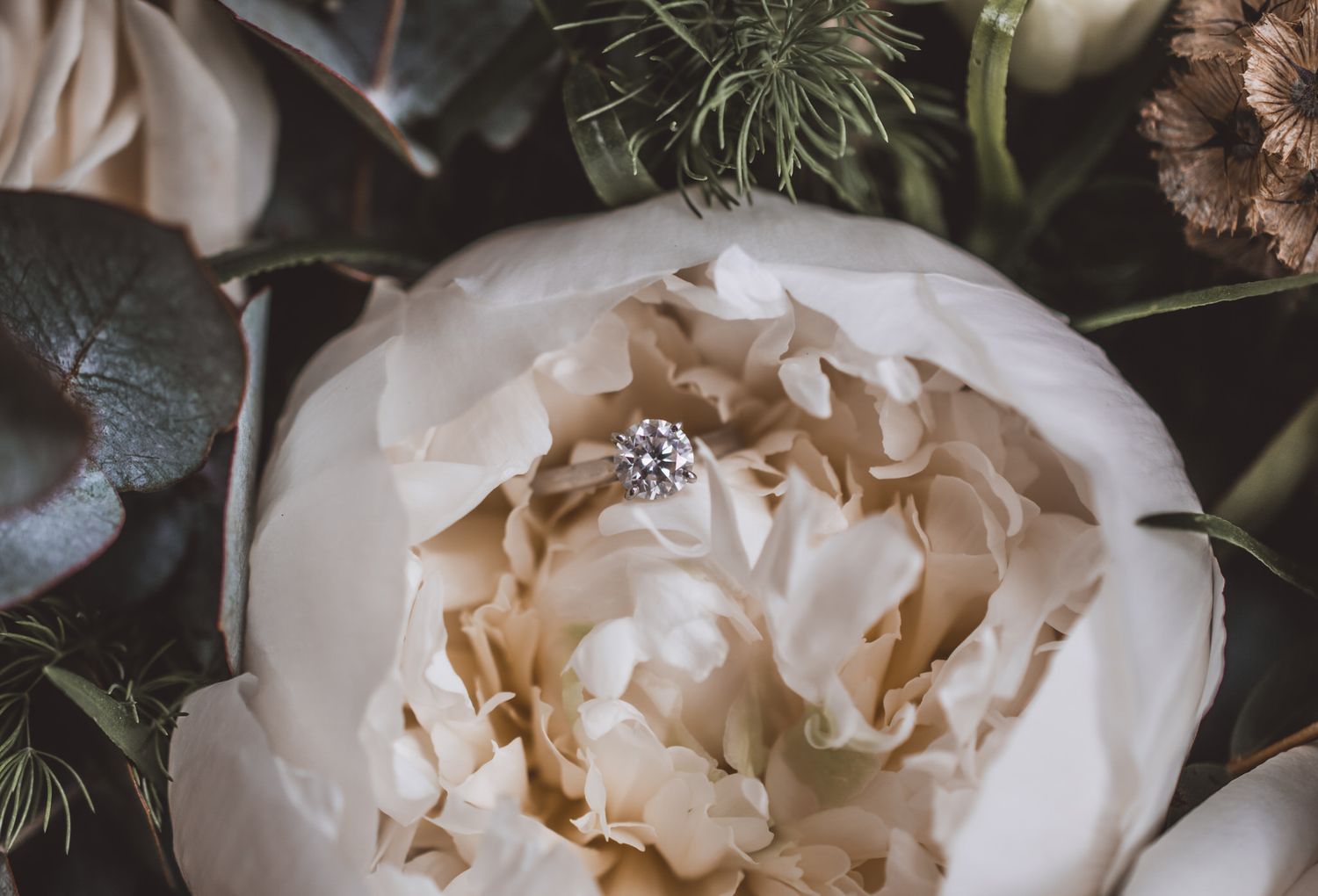 candid romantic atmospheric wedding photography by Rose and Rainbow Photography
