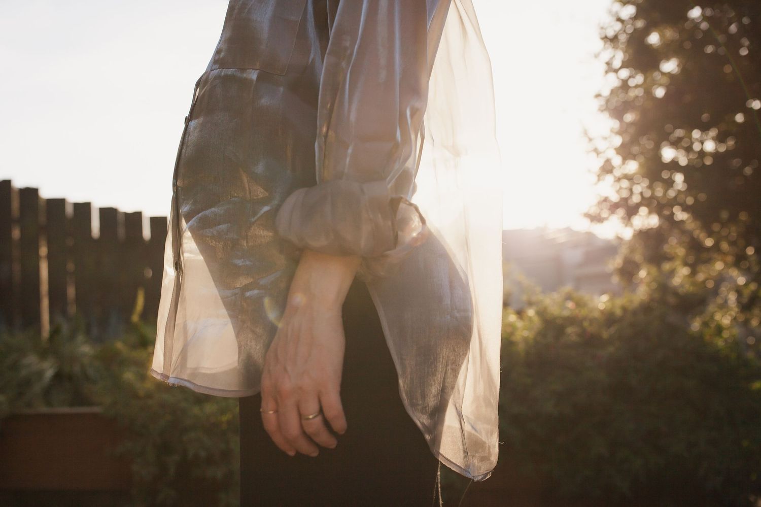 Outdoor maternity mini session at Tennessee Valley Trail, Marin County
