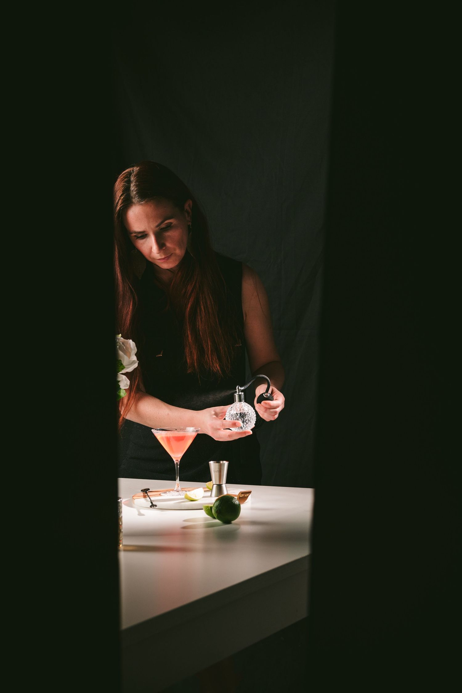Boule de glace dans cuillère à glace - Mélanie Rousselle, photographe et vidéaste culinaire