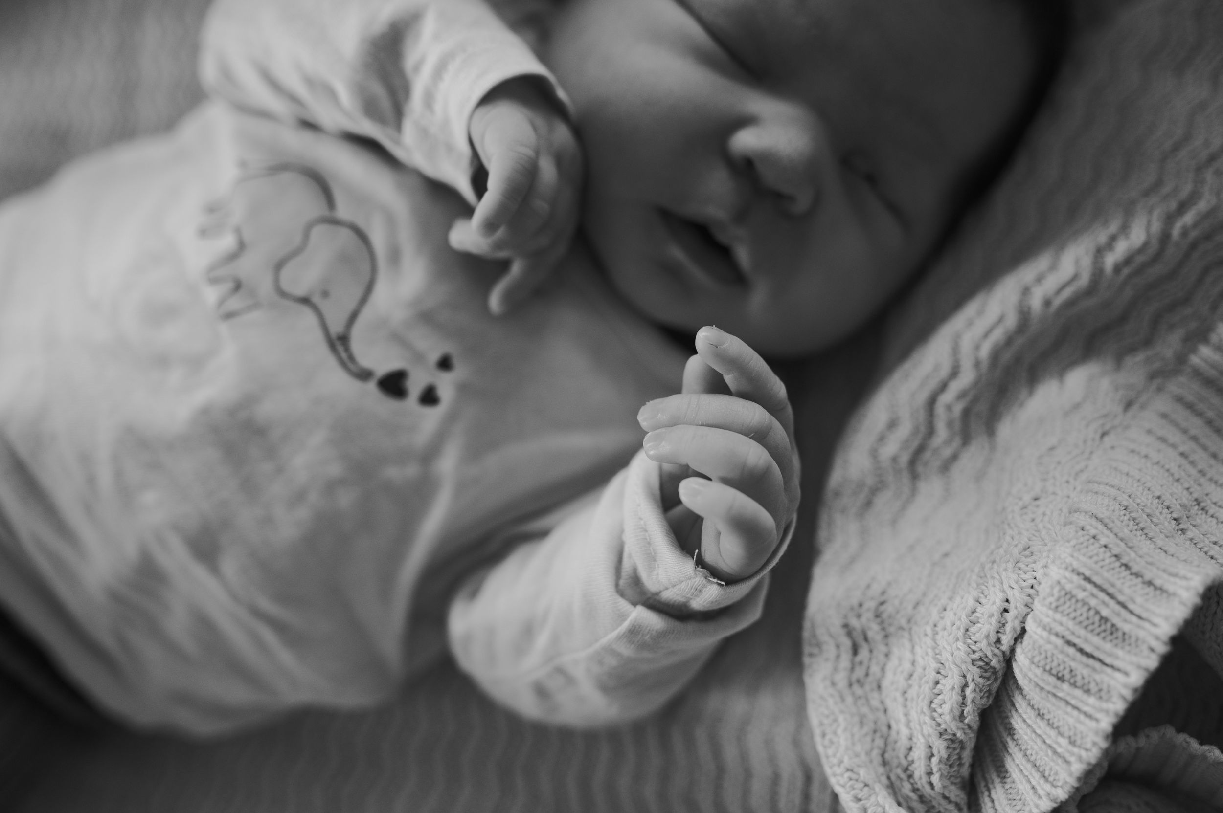Newbornshoot Wageningen | Fotograaf Rhenen | Elles Yanna Photography