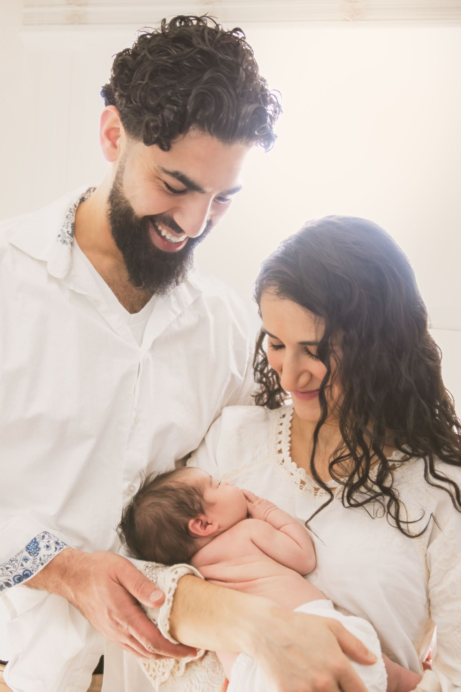 best Long Island newborn photographer, best Nassau county newborn photographer, Long Island lifestyle in home newborn sessions, family baby