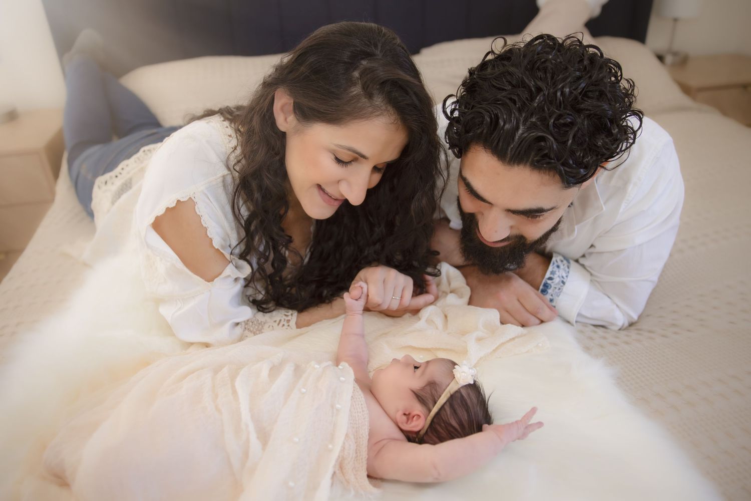 best Long Island newborn photographer, best Nassau county newborn photographer, Long Island lifestyle in home newborn sessions, family baby