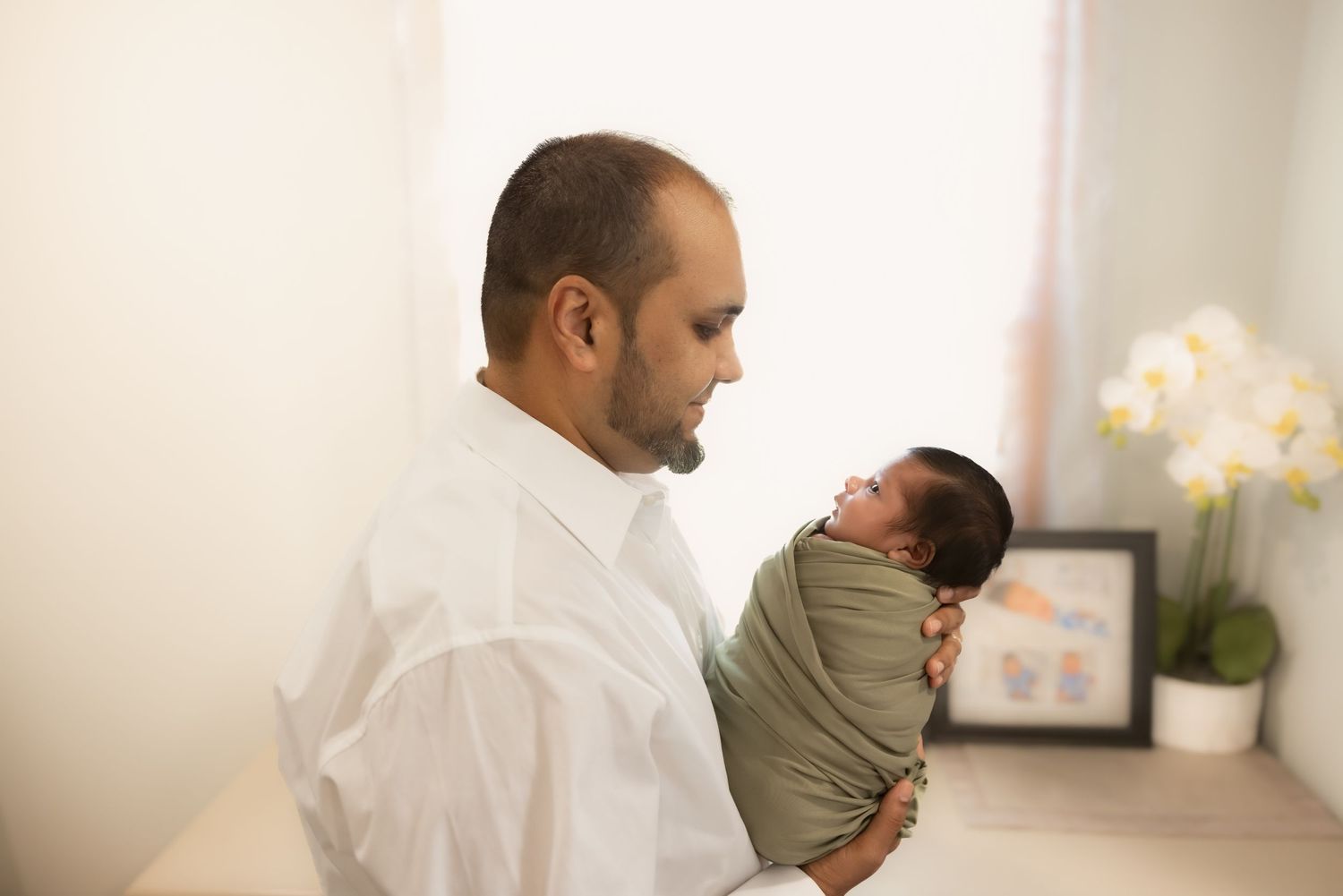 best Long Island newborn photographer, best Nassau county newborn photographer, Long Island lifestyle in home newborn sessions, family baby