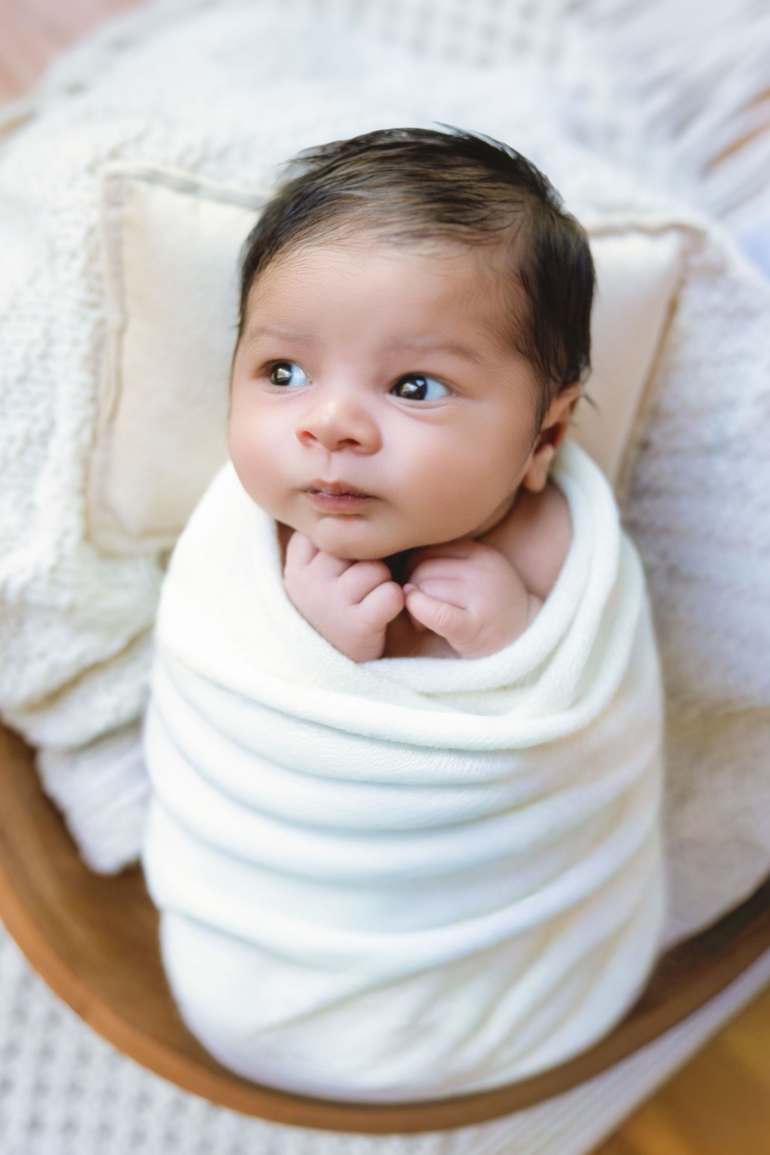 best Long Island newborn photographer, best Nassau county newborn photographer, Long Island lifestyle in home newborn sessions, family baby