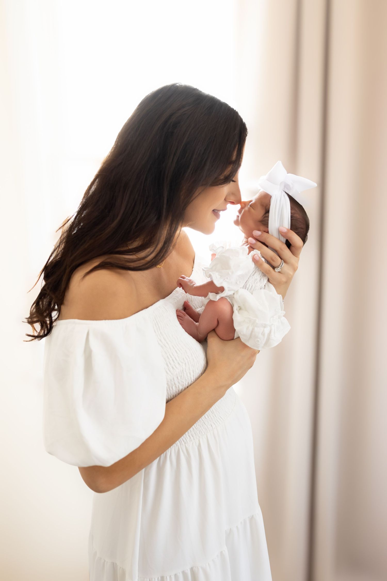 best Long Island newborn photographer, best Nassau county newborn photographer, Long Island lifestyle in home newborn sessions, family baby