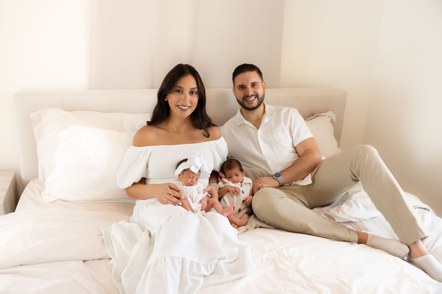 best Long Island newborn photographer, best Nassau county newborn photographer, Long Island lifestyle in home newborn sessions, family baby