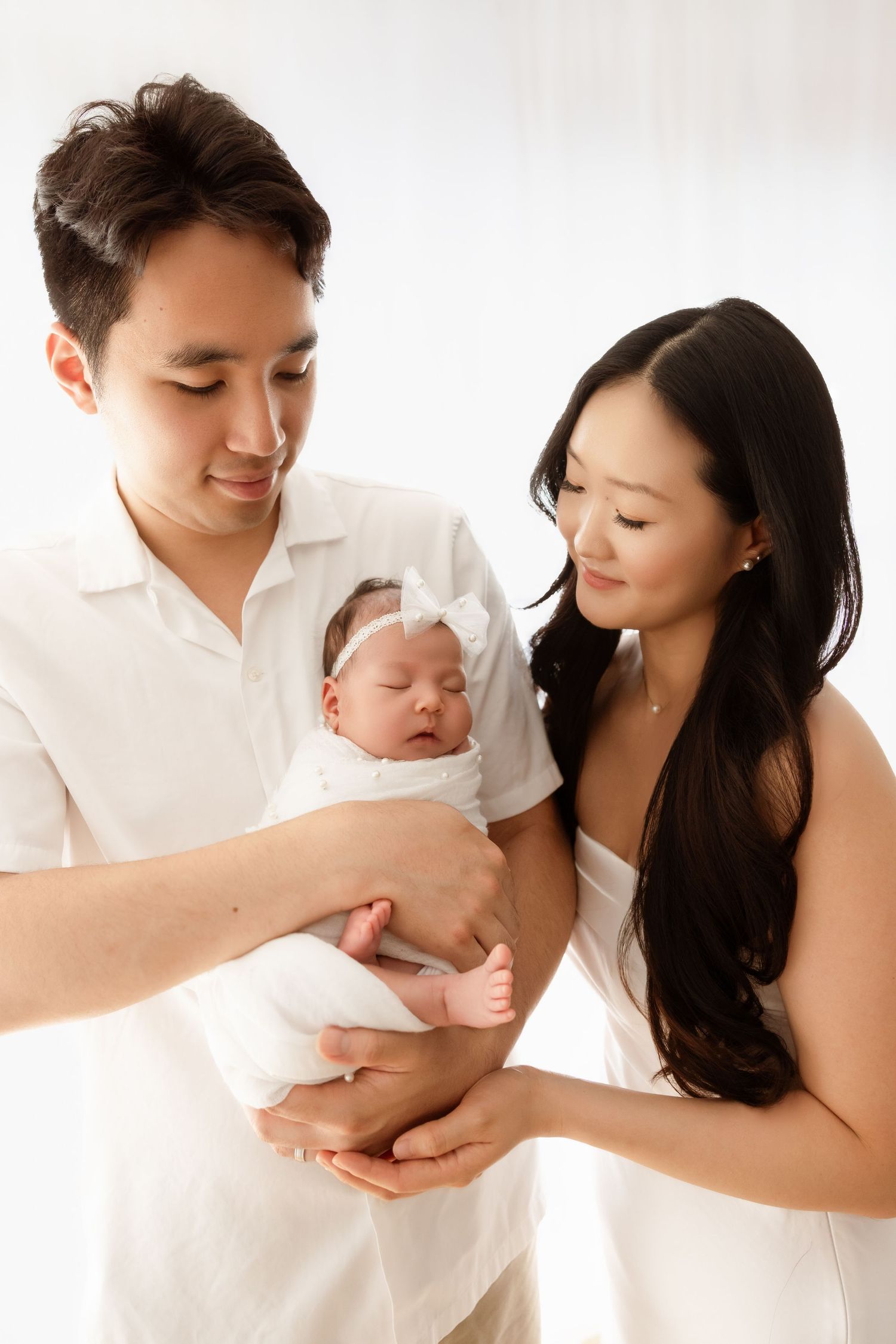 best Long Island newborn photographer, best Nassau county newborn photographer, Long Island lifestyle in home newborn sessions, family baby