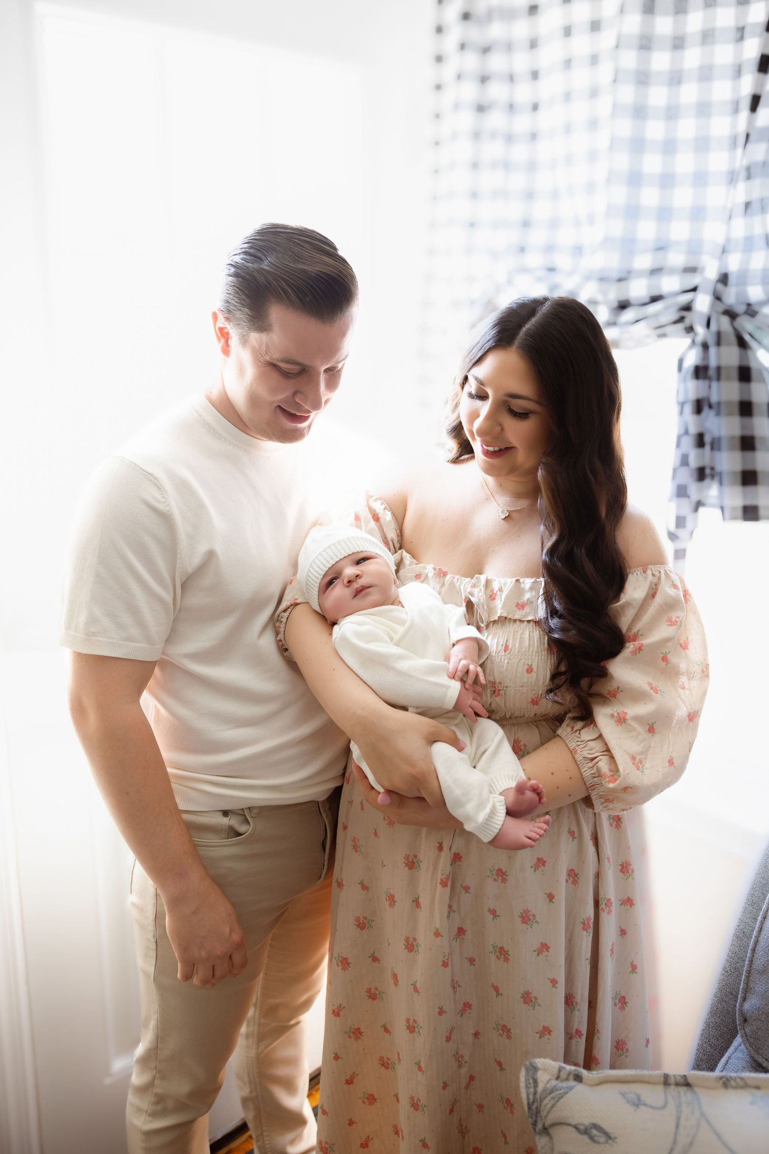 best Long Island newborn photographer, best Nassau county newborn photographer, Long Island lifestyle in home newborn sessions, family baby