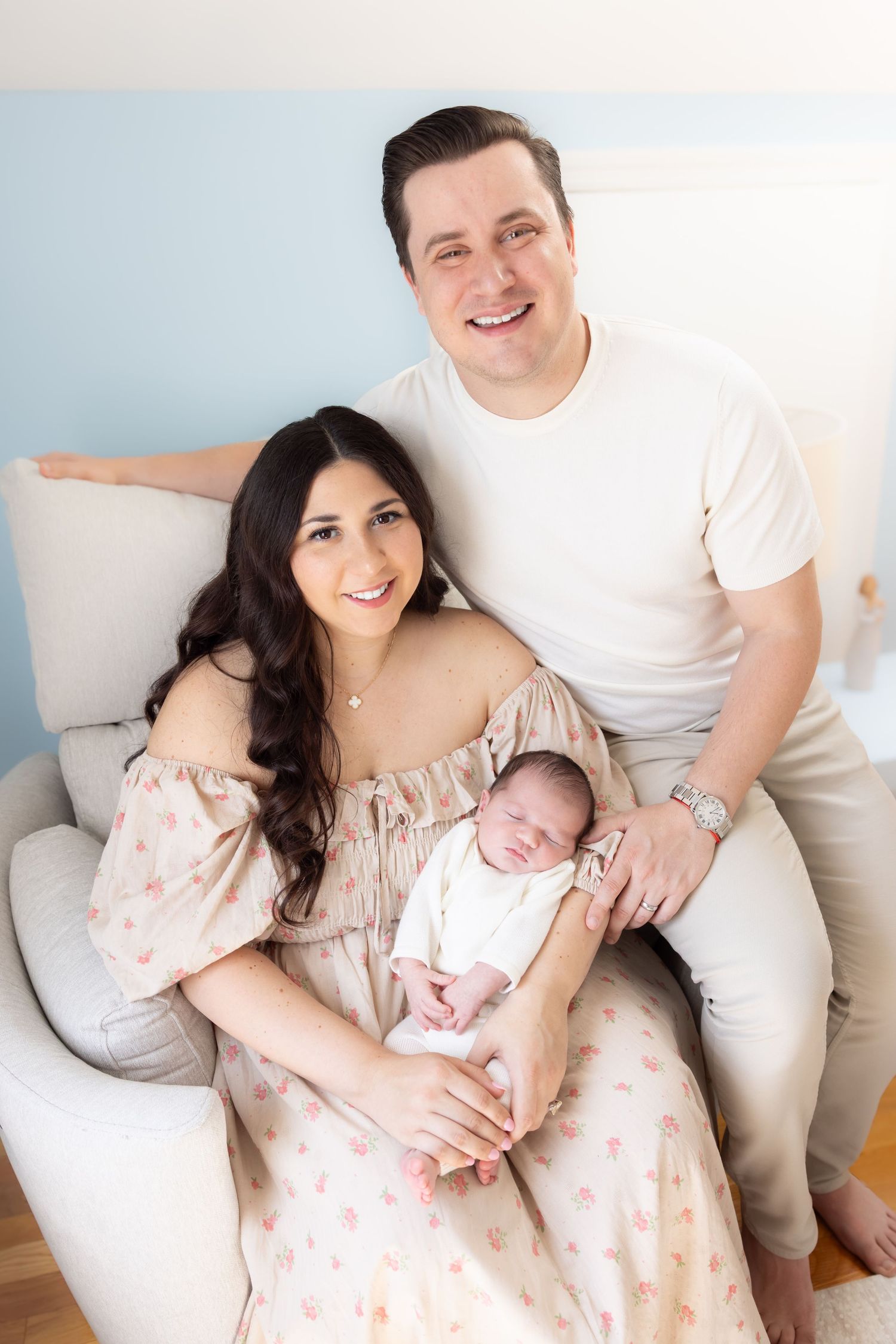 best Long Island newborn photographer, best Nassau county newborn photographer, Long Island lifestyle in home newborn sessions, family baby