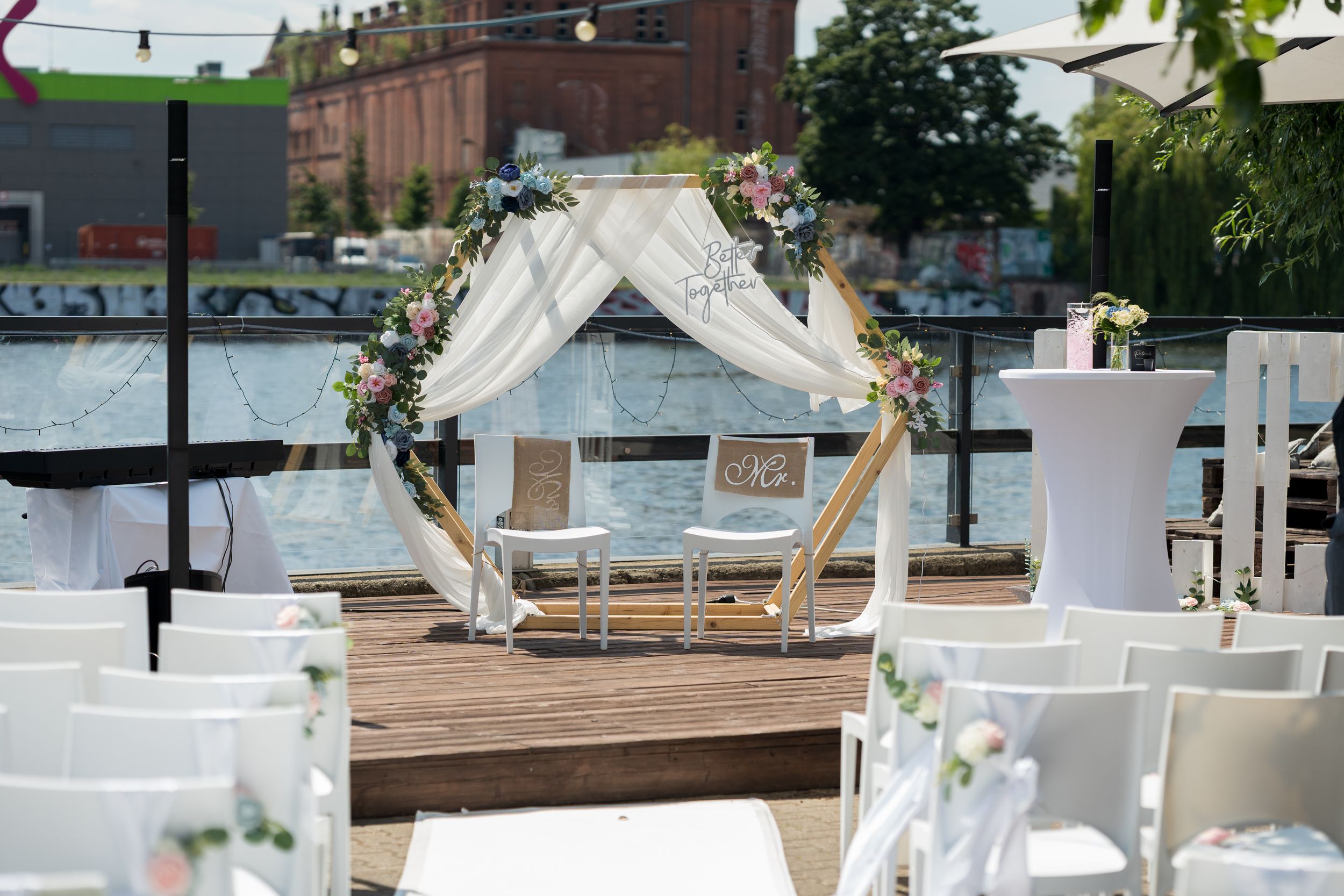 White Spreelounge Berlin Hochzeitslocation für Freie Trauung am Spree Berlin, Hochzeitsfotograf Berlin Köpenick