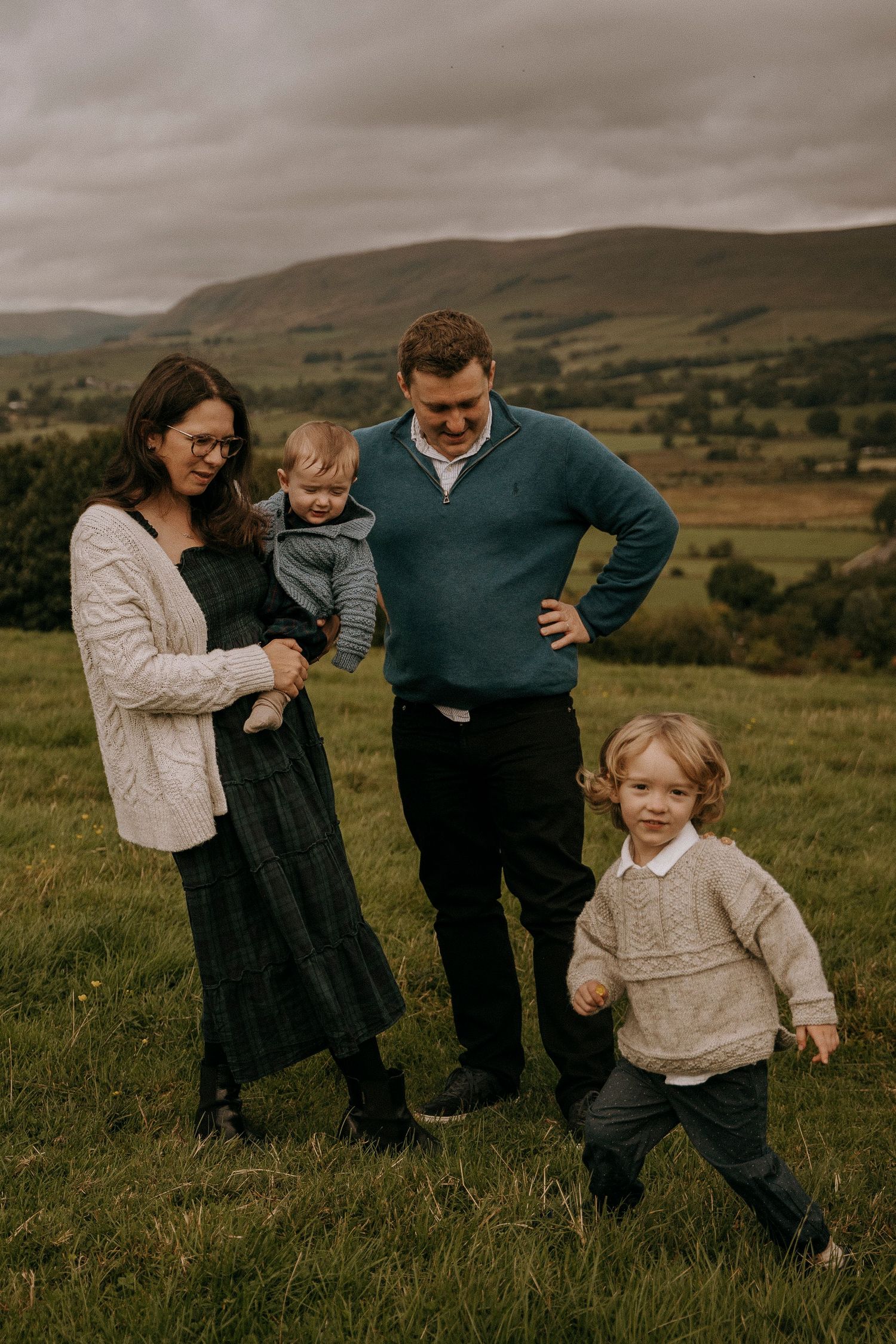 Real family moments
Natural newborn photos
Timeless family photographs
Storytelling family photography
Family photography led by you