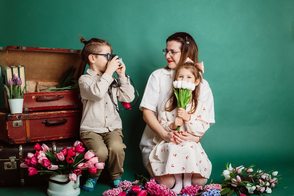 Пролетен декор за фотосесии в Русе - Ziphotos.
Пролетна фотосесия в студио в Русе.
