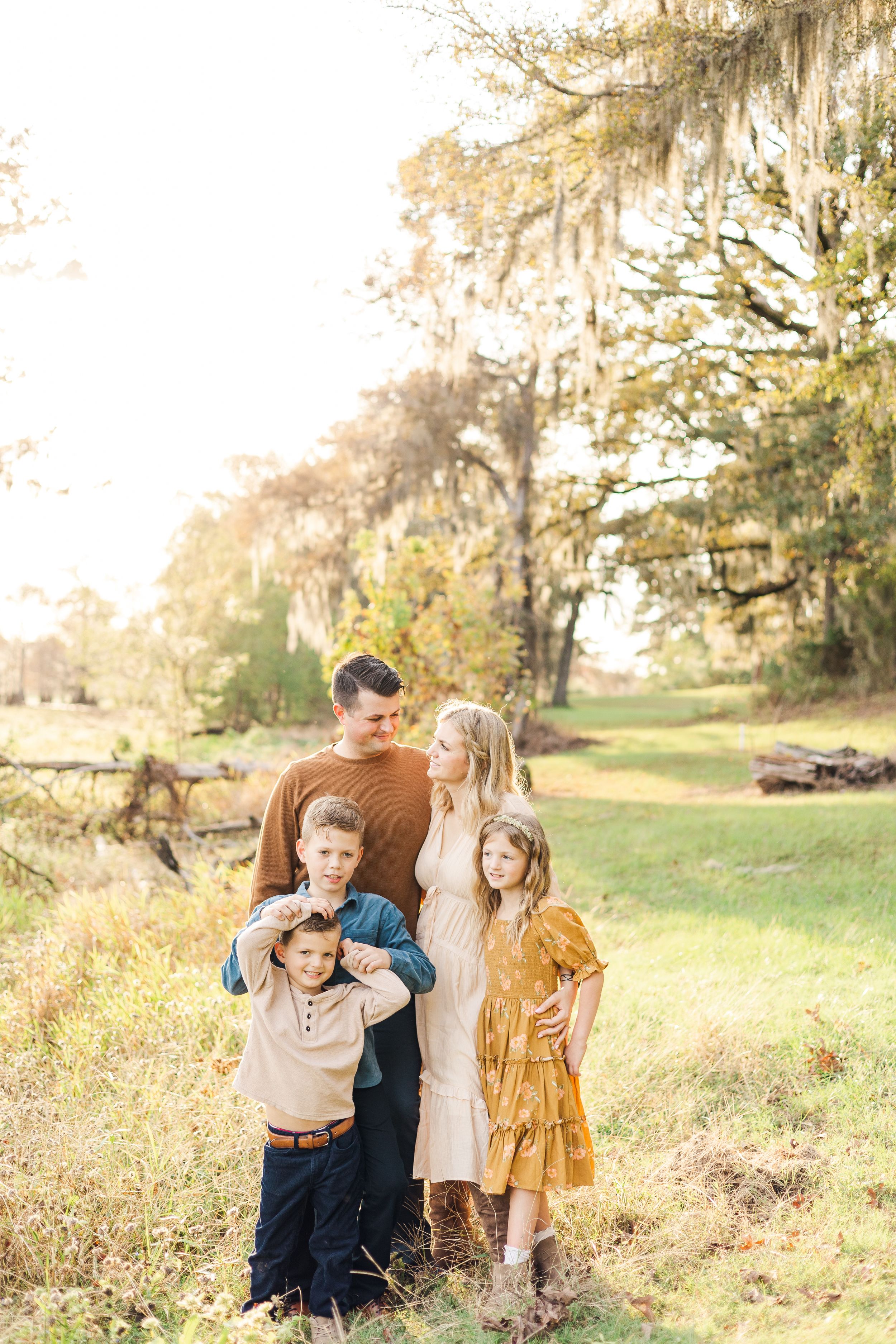 family photography session in north Louisiana by north louisiana photographer Courtney Dexter Photography