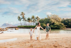 Oahu Family Photographer captures a family at Ko'olina in Hawaii.