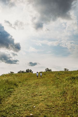 Newborn and family photography at Melton Hill Park in Knoxville by Nina Thomas Photography.