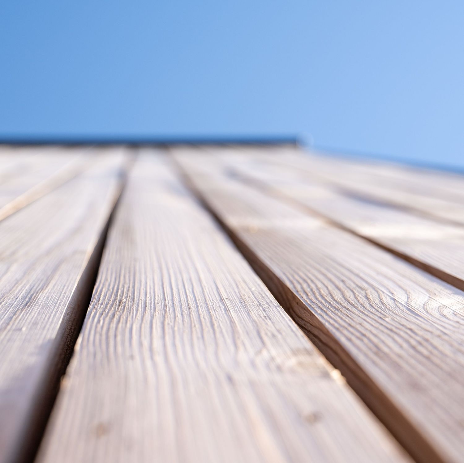 Lignes de fuite et texture d'un bardage en bois, photographie d'architecture Chimsco