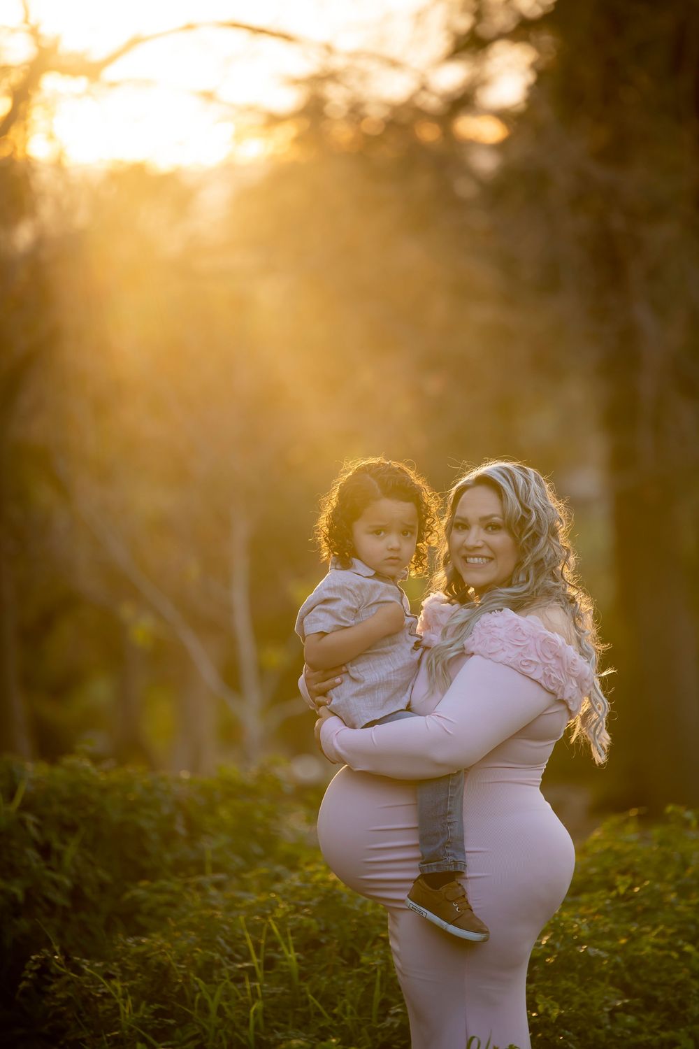 Redlands golden light maternity shoot.