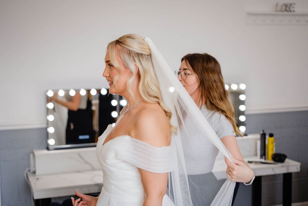 wedding in Kent bridal prep