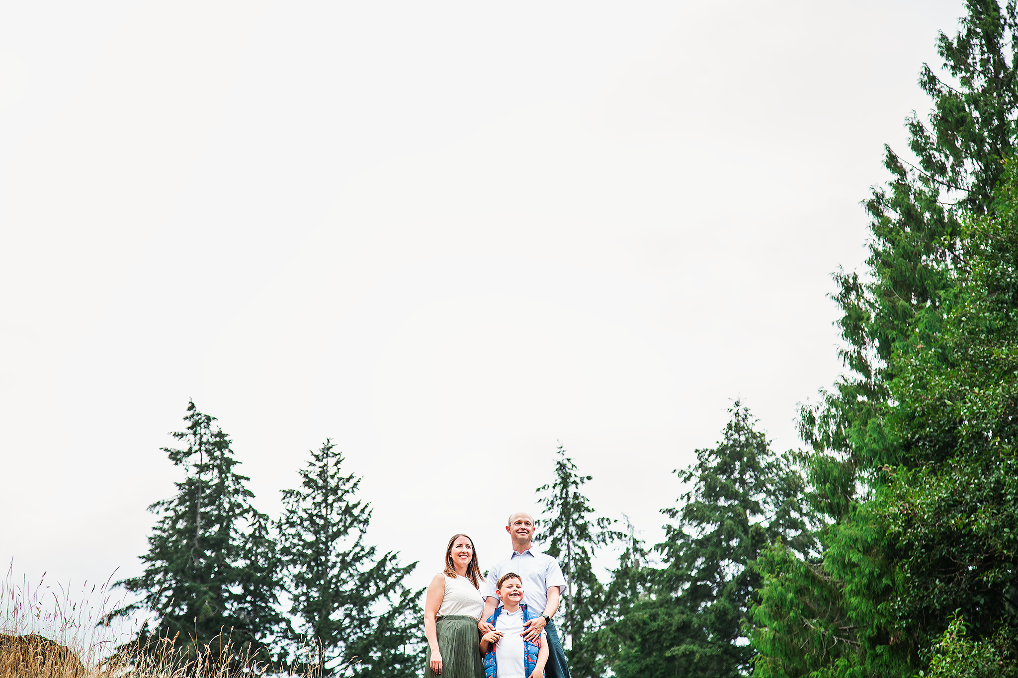 Nanaimo Family Photography - Little Ginger Photography in Nanaimo, BC on Vancouver Island. Outdoor Family Photography in Nanaimo BC.