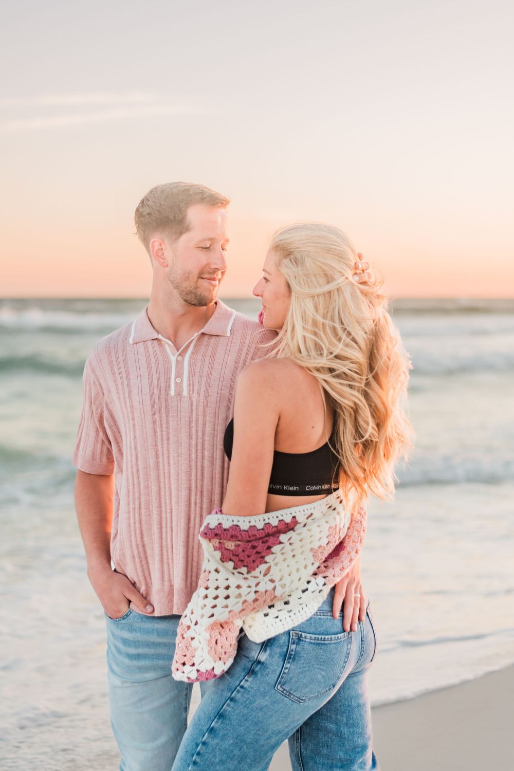 Best maternity photographer in Destin, FL 30A, FL Seaside, FL Watercolor, FL Watersound, FL Alys Beach, FL Rosemary Beach, FL Santa Rosa