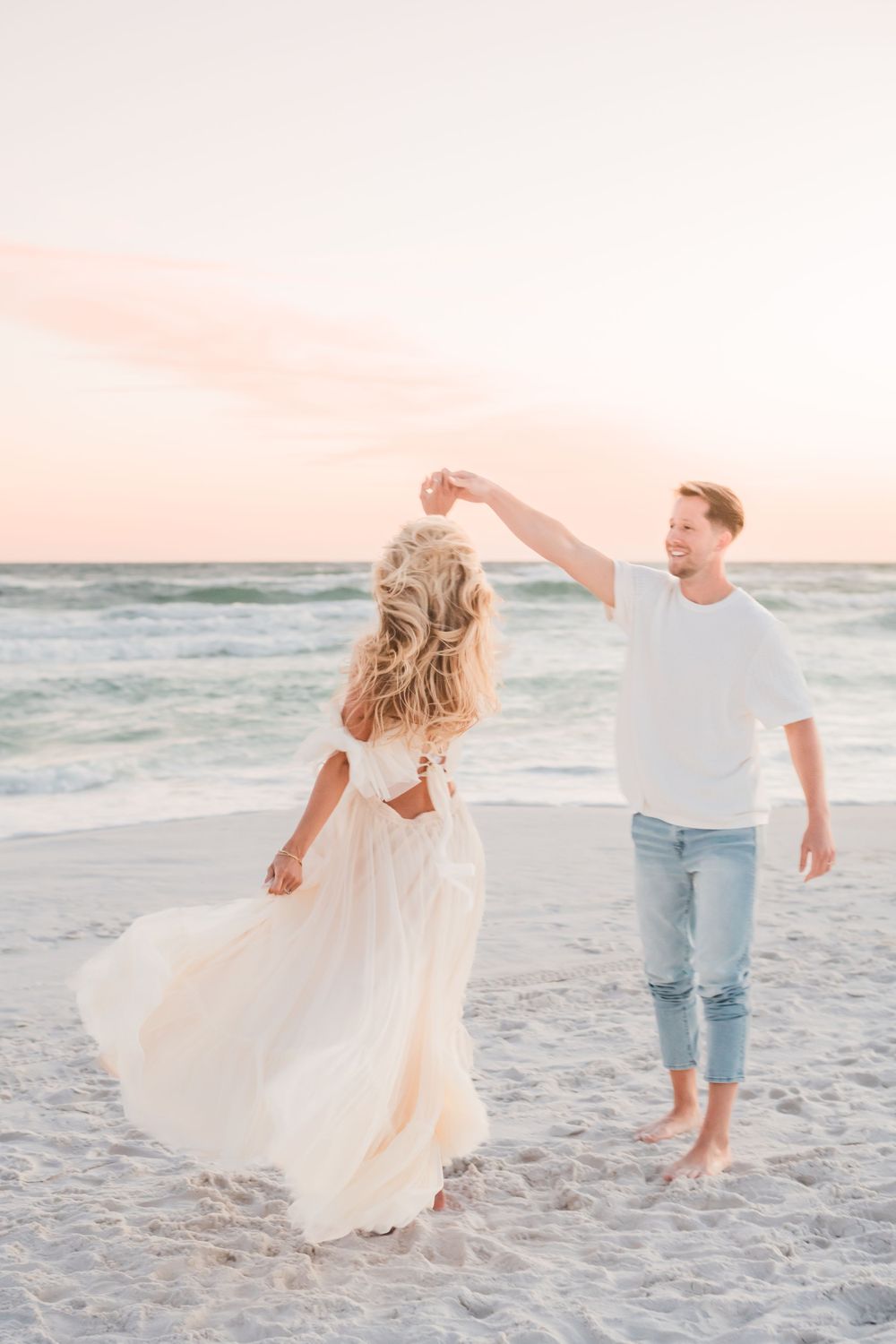 Best maternity photographer in Destin, FL 30A, FL Seaside, FL Watercolor, FL Watersound, FL Alys Beach, FL Rosemary Beach, FL Santa Rosa