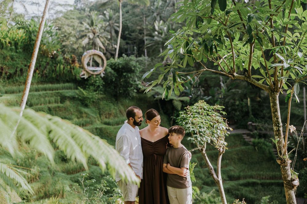 Rice field family photoshoot at Alas Harum Bali