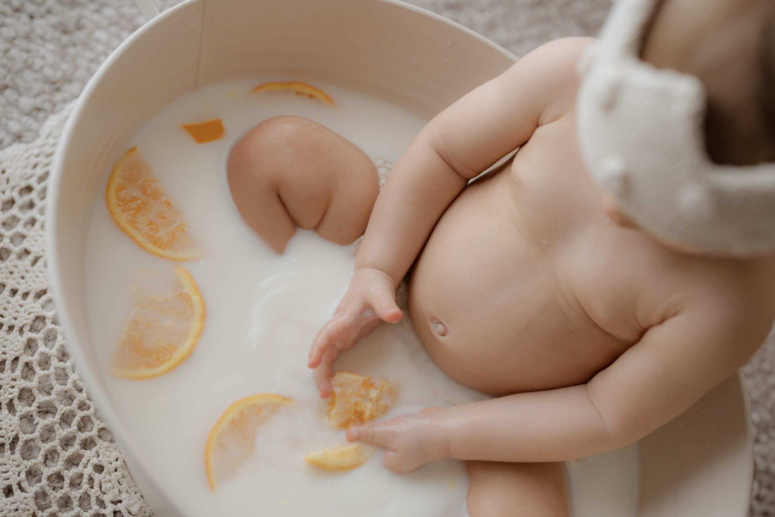 milk bath baby Lugano