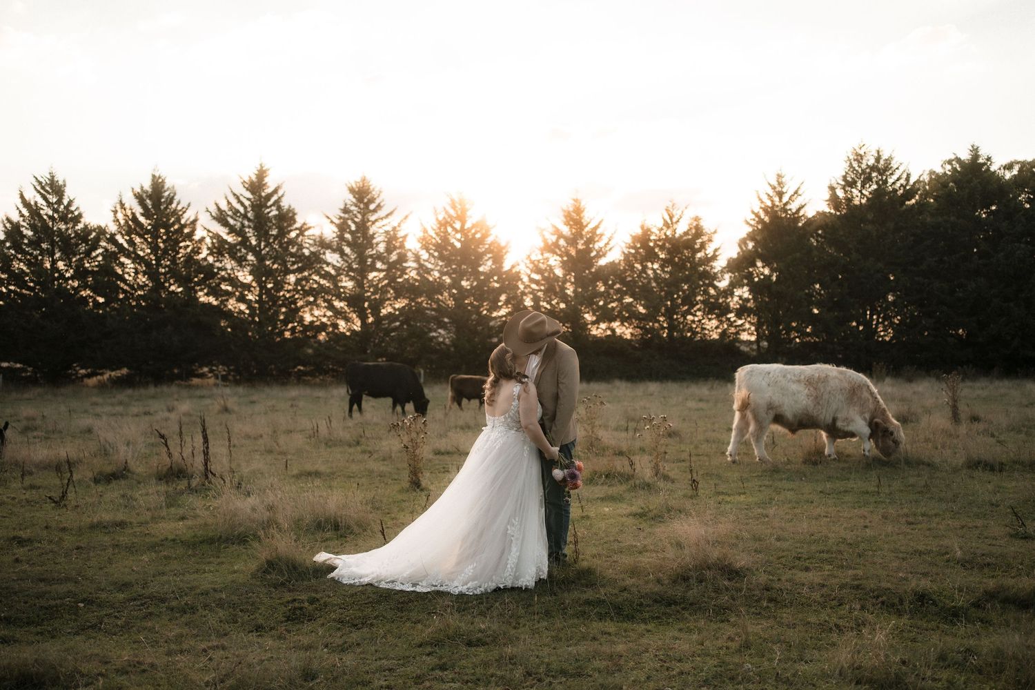 Wedding portraits at Jeca Farm, Milbrook wedding venue near Ballarat
