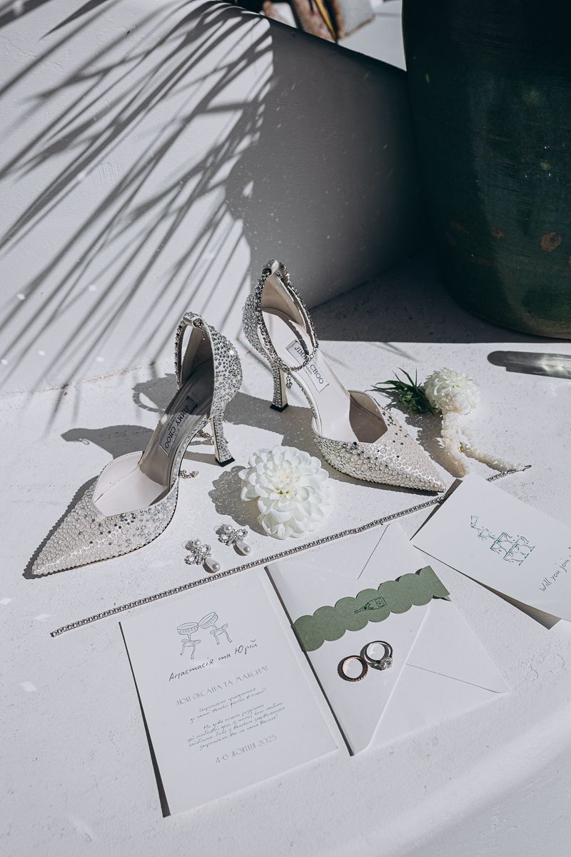 Wedding morning details in Spain