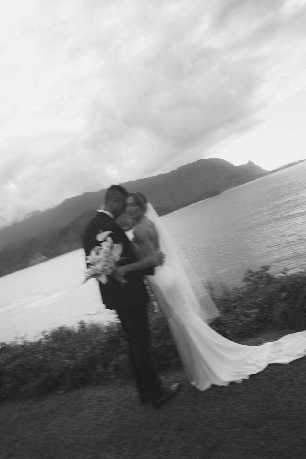 Bride and Groom getting married 1 Hotel Hanalei Bay, Fort Alexander