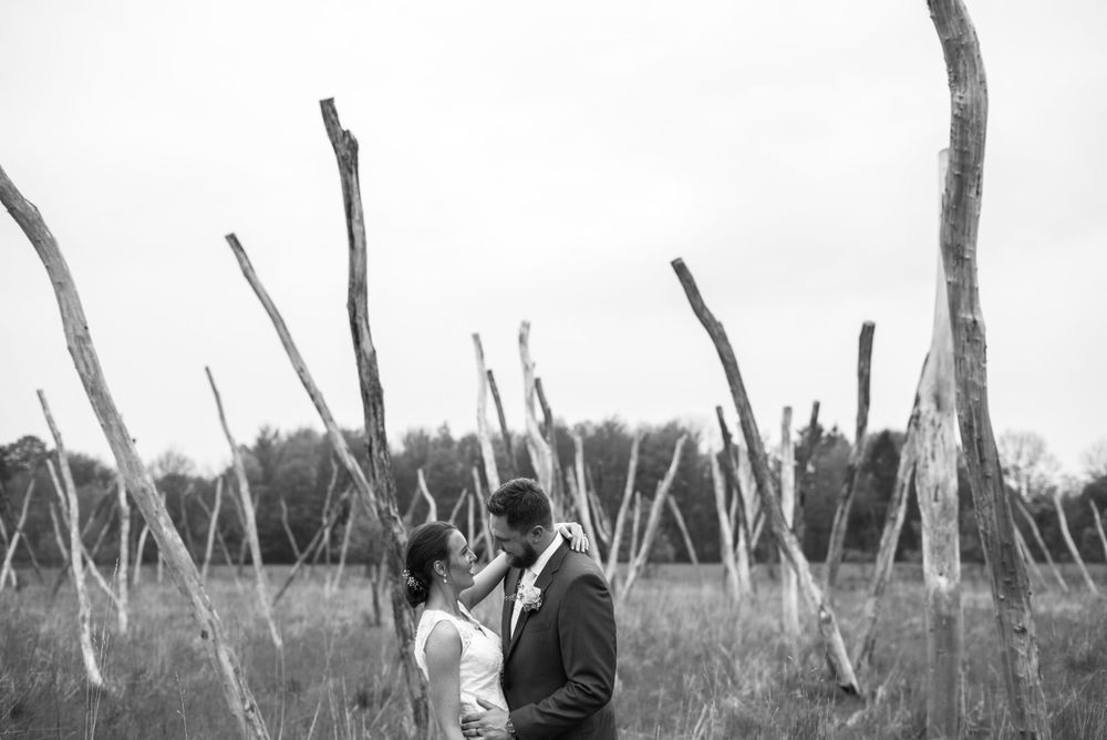 Timeless Wedding Photography. Photo Ideas for Brides. Grand Rapids Wedding Photography.