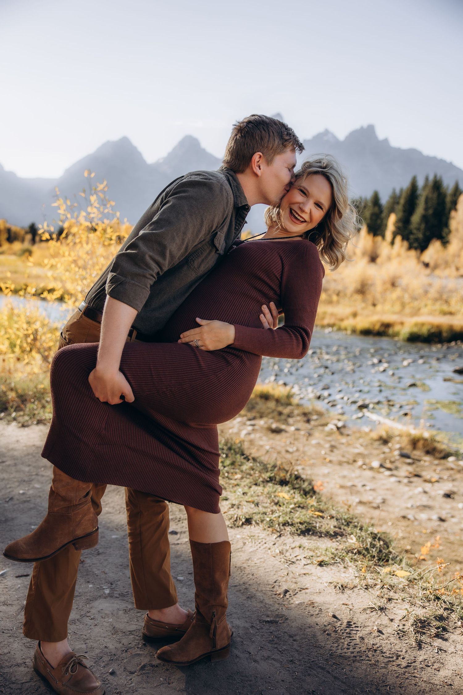 Schwabacher landing maternity fall session