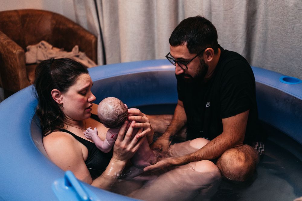 Home birth Brisbane Birth Photography in safe space with doula and husband support