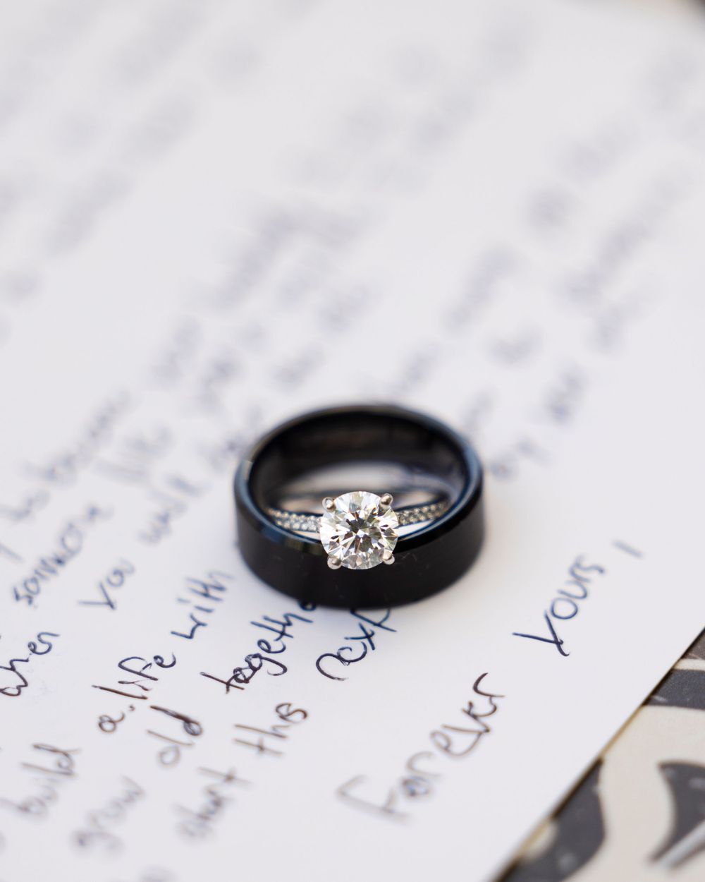 Wisconsin wedding + engagement photographer capturing timeless, natural moments. Meg Huenink Photography. wedding photographer near me